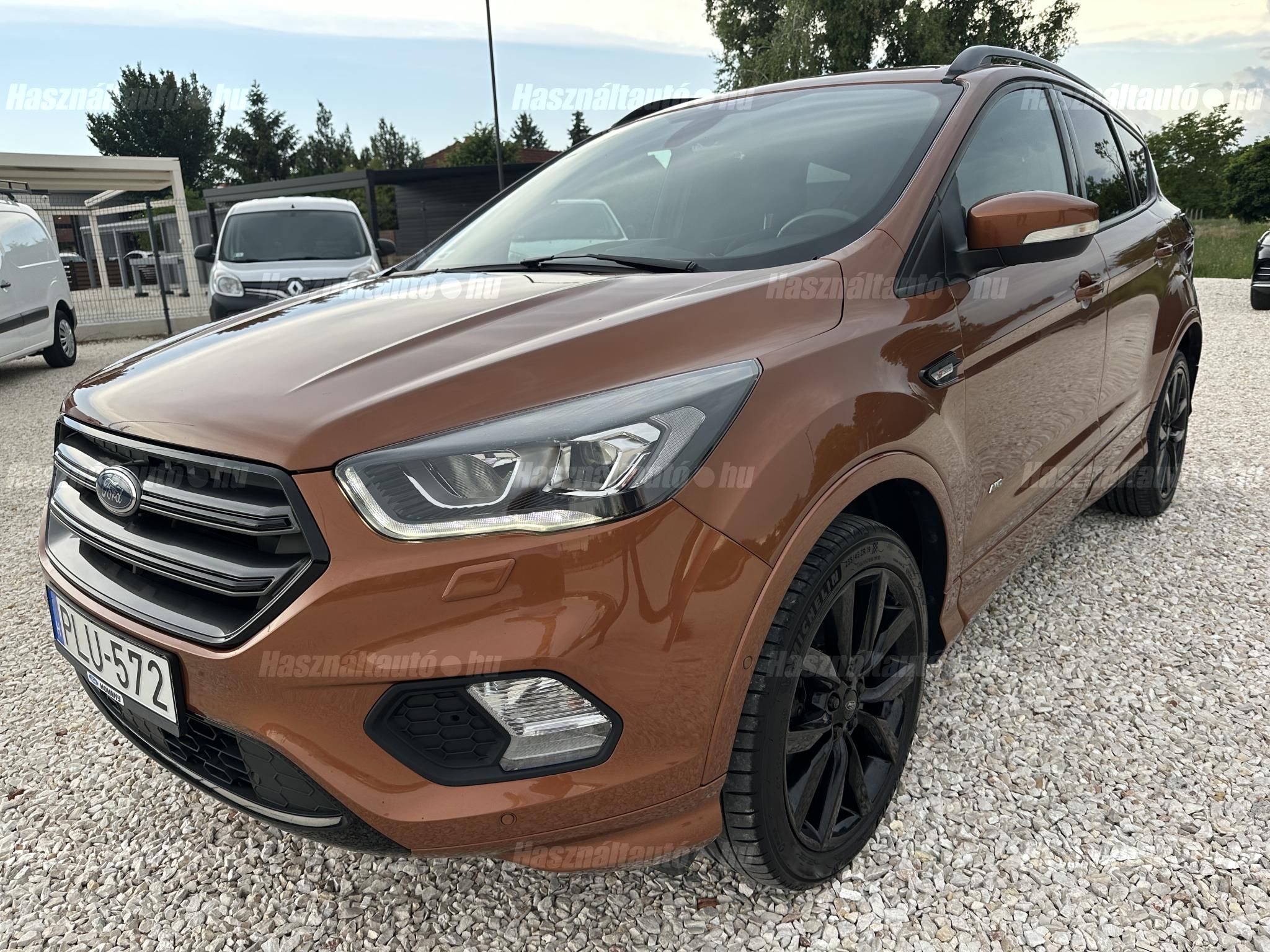 Ademia Auto - FORD KUGA 2.0 TDCi ST-Line AWD Poweshift